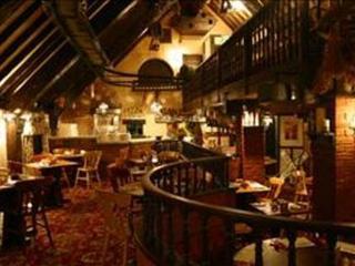Hotel Guy's Thatched Hamlet Barton (Preston)
