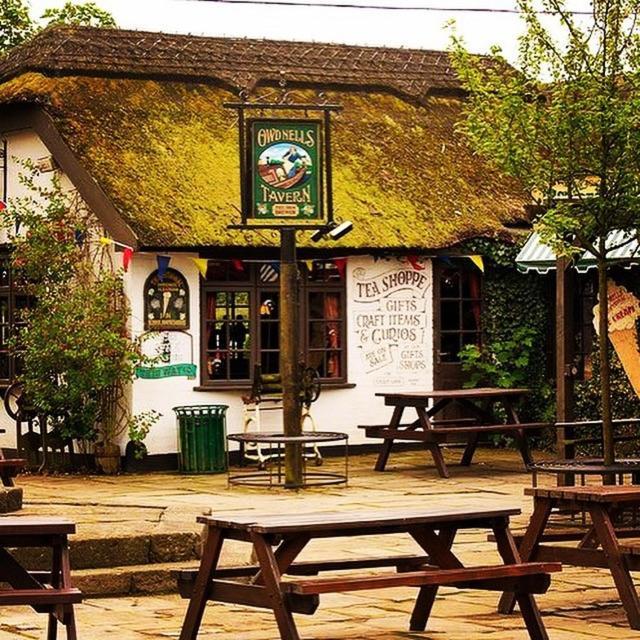 Hotel Guy's Thatched Hamlet Barton (Preston)