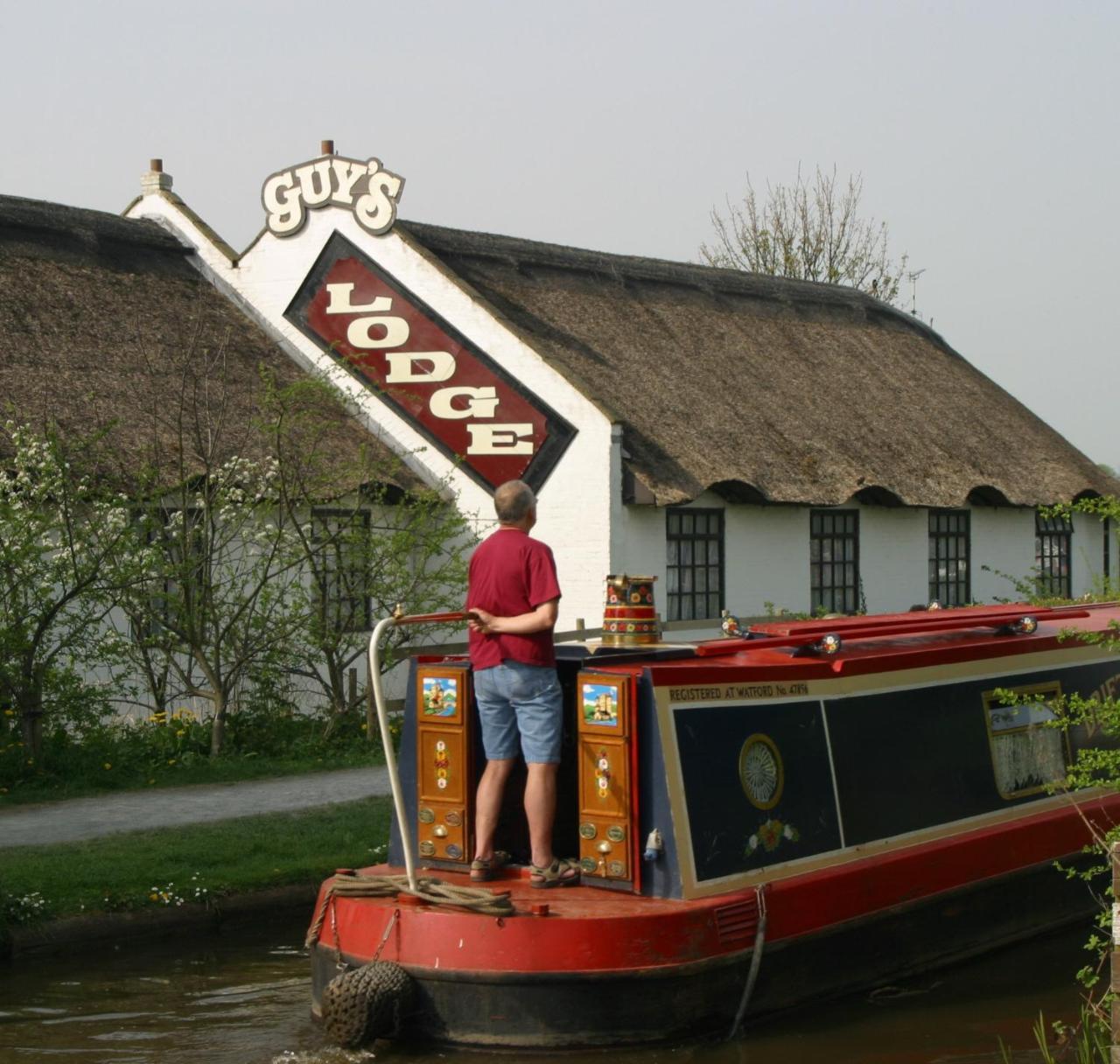 Guy's Thatched Hamlet 4*