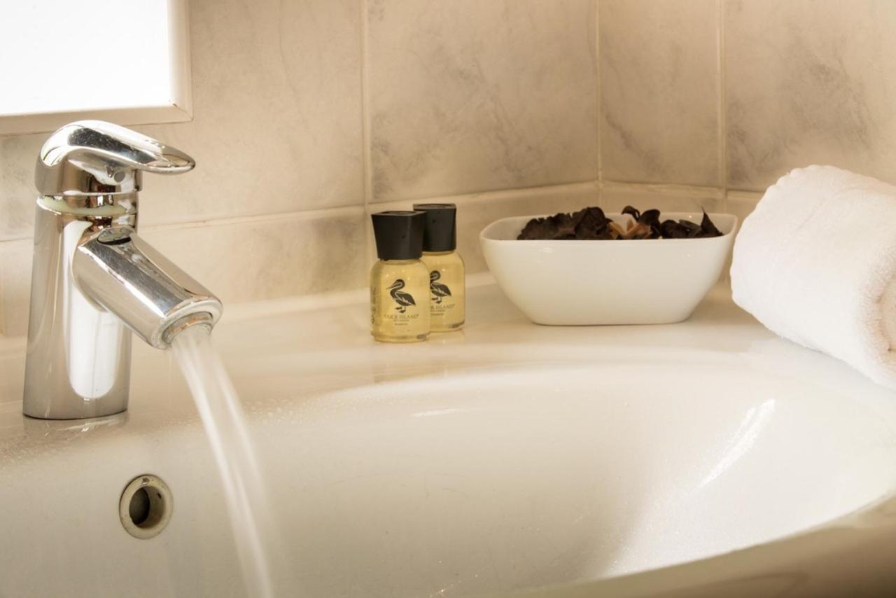 Hotel Guy's Thatched Hamlet 4*